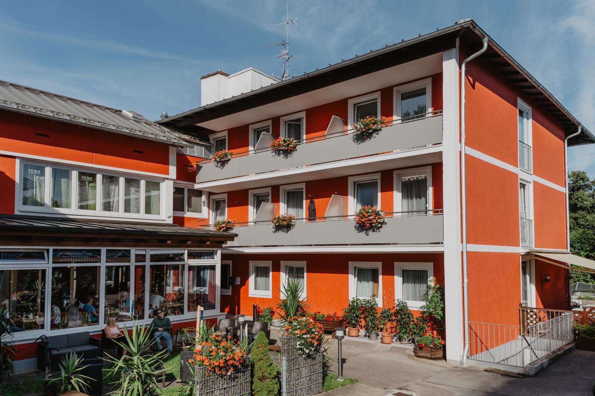 Hotel Haus Hildegard Bad Füssing Exterior foto