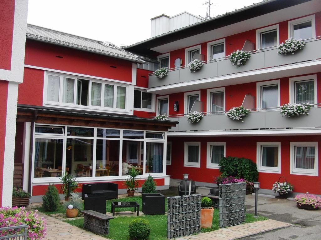 Hotel Haus Hildegard Bad Füssing Exterior foto