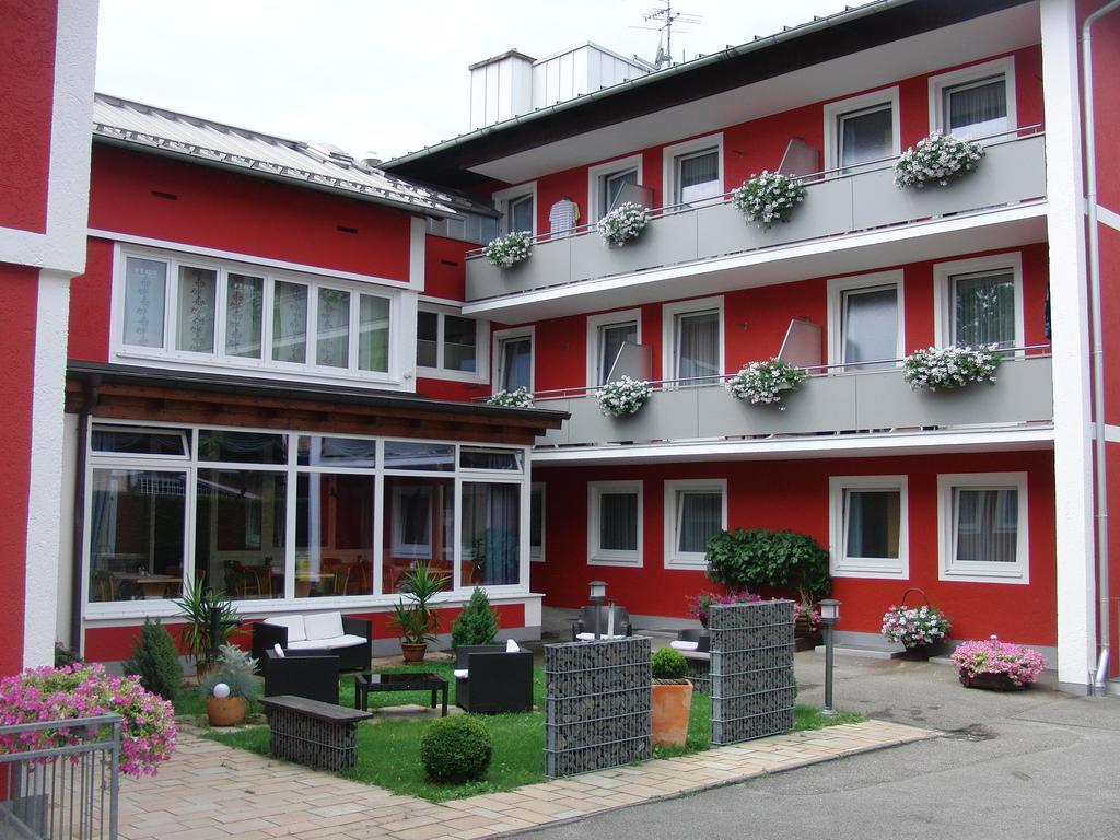 Hotel Haus Hildegard Bad Füssing Exterior foto